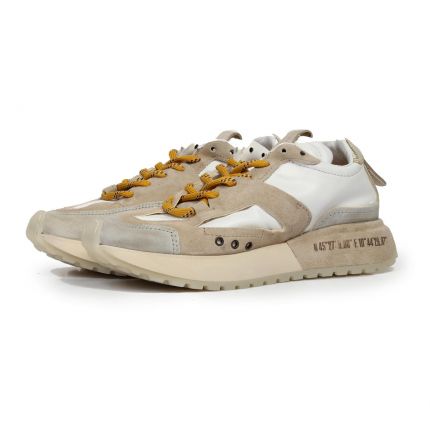 SNEAKERS FAIRFAX